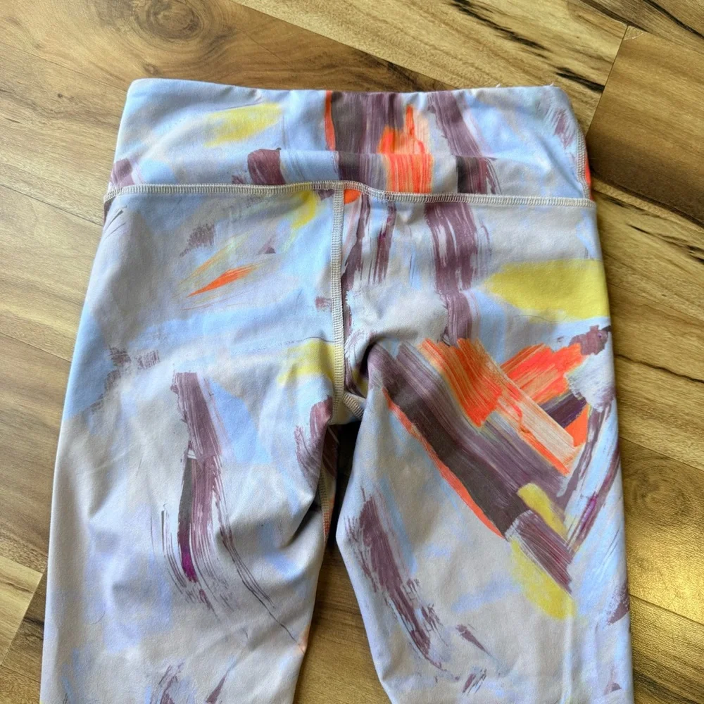 ALO Yoga‎ Modernist Multi Airbrushed Leggings Size XS Orange Purple Women's